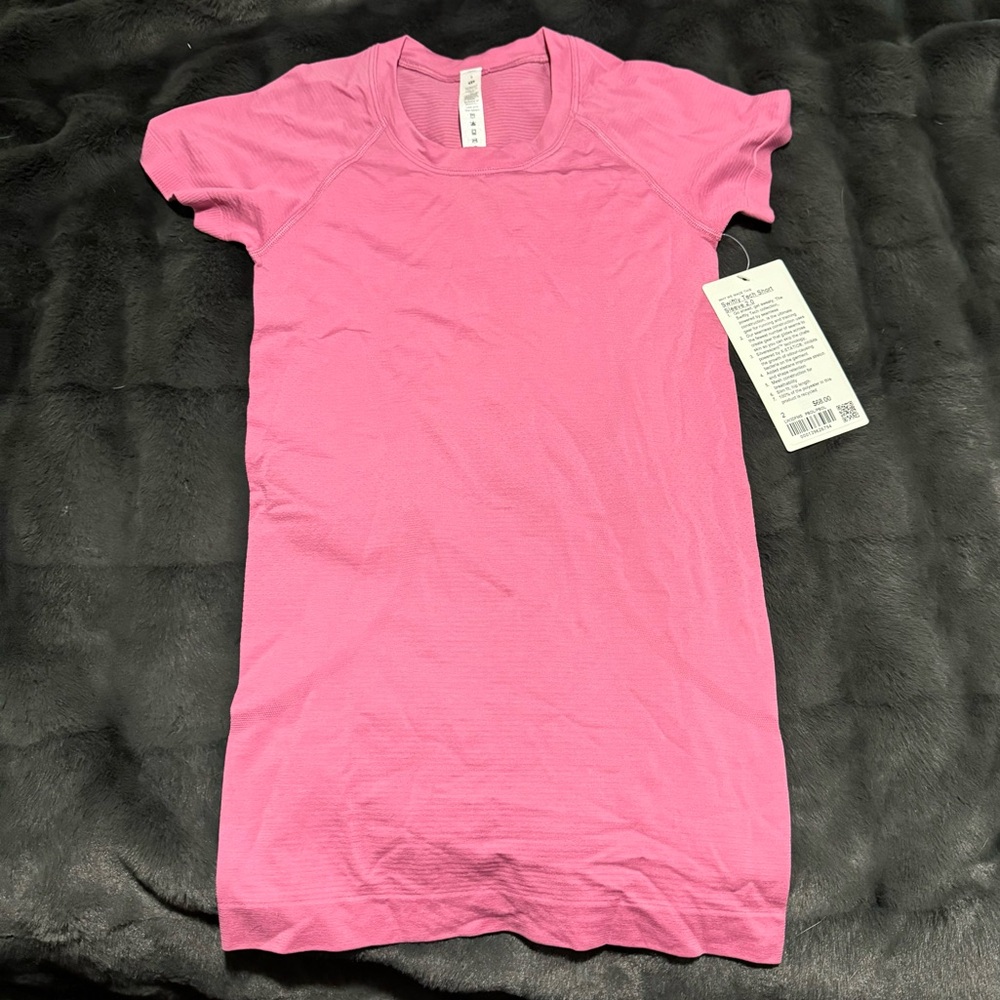 Lululemon Pink Blossom Swiftly Tech Top NWT